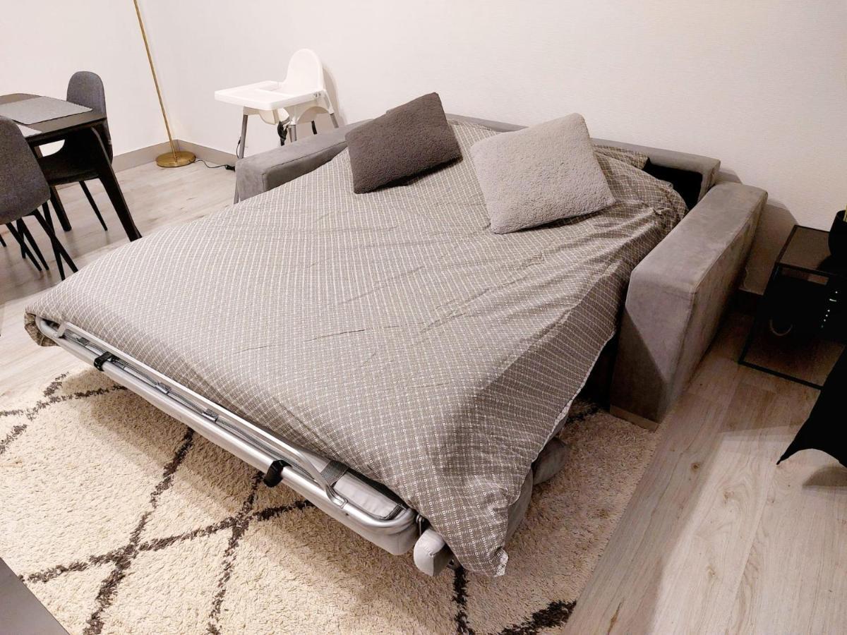 Cosy Home 2, 2 Chambres, 6 Personnes, 3 Min Gare, Parking سيرُجي المظهر الخارجي الصورة